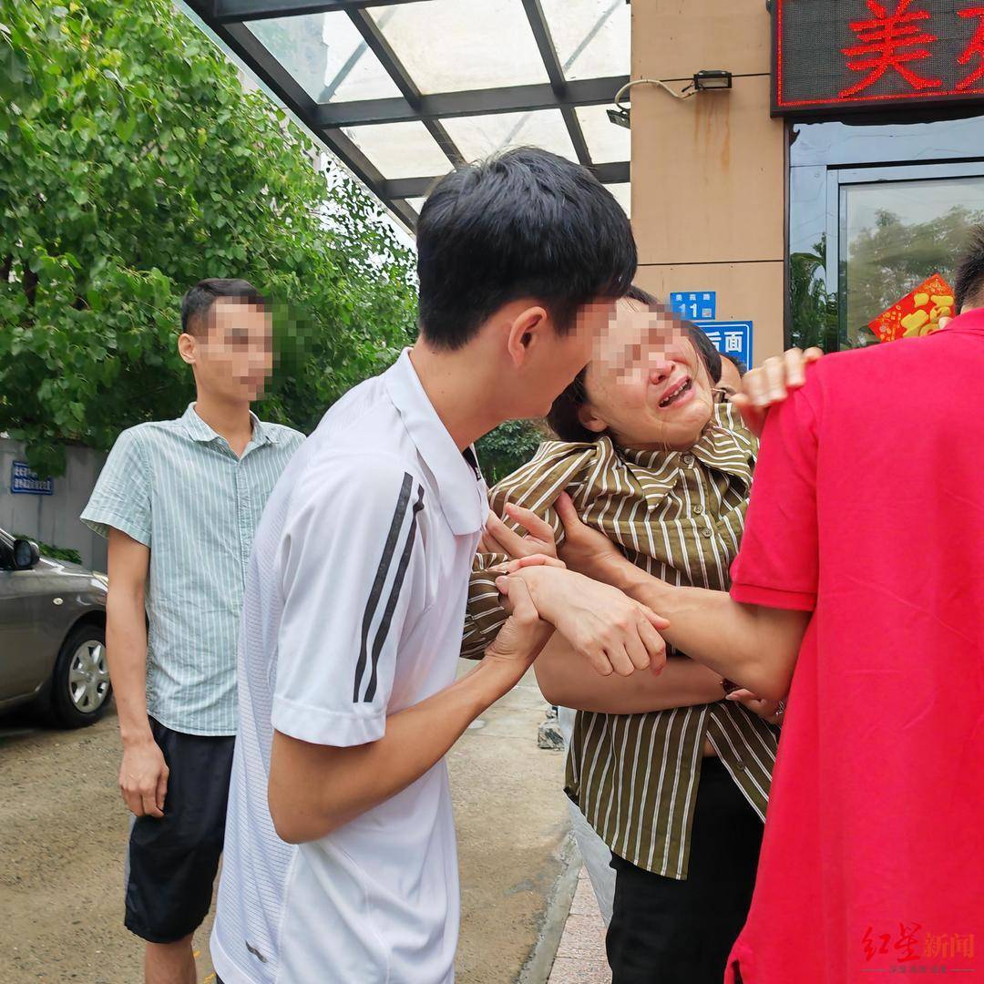 今晚社区盾传出新动向；菲尼克斯太阳再遭质疑；管理层表态：质疑声仍在；医务组通报恢复的简单介绍