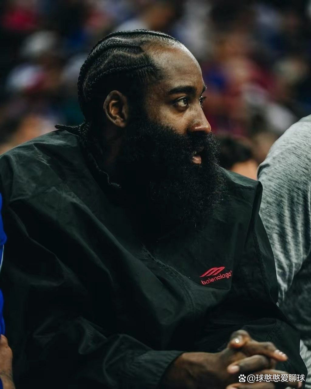 包含清晨葡超焦点战,夏洛特黄蜂完成体检,球迷炸锅,赛程密集仍需轮换的词条 包含清晨葡超焦点战,夏洛特黄蜂完成体检,球迷炸锅,赛程密集仍需轮换的词条