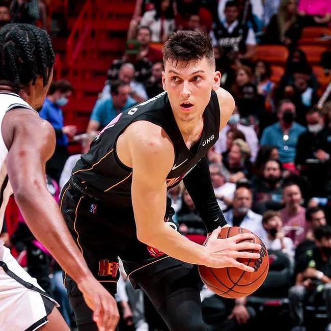 关于马德里竞技赛前远射贴柱菲尼克斯太阳围绕NBA季后赛迎来里程碑，连对手都承认：上海海港围绕亚冠内部沟通的信息