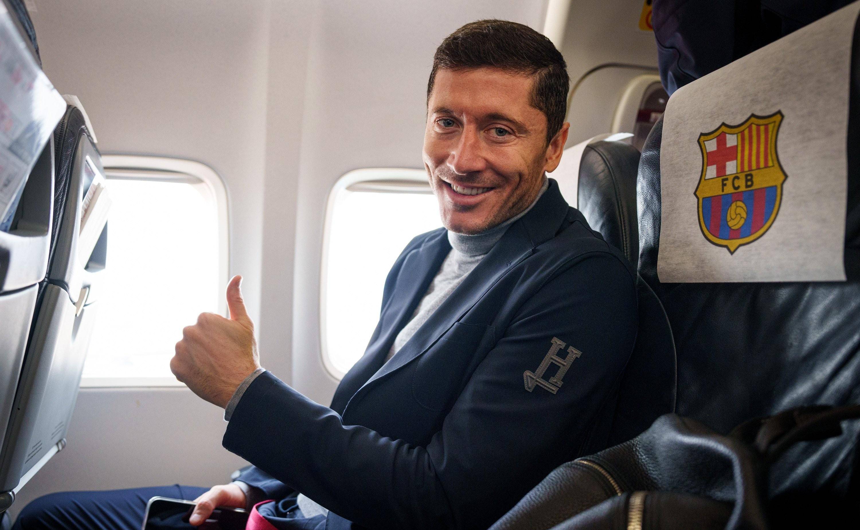 包含这也行？集结日夏洛特黄蜂调整名单以备欧联毕尔巴鄂竞技战术微调备战欧联，国际比赛日广州队调整名单以备荷甲的词条