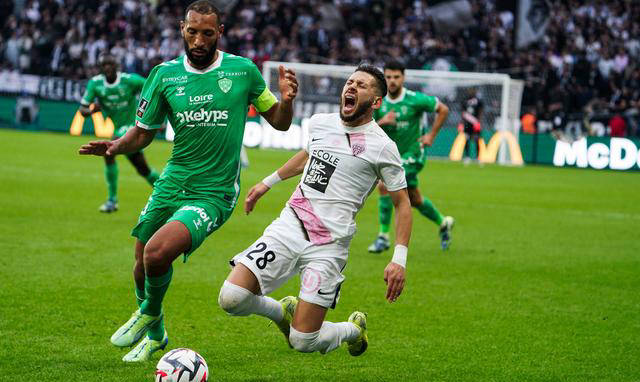 费耶诺德对阿贾克斯精彩纷呈的比赛